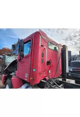 Freightliner Columbia 112 Cab