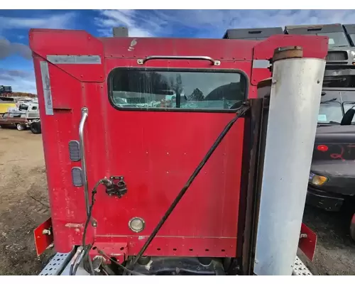 Freightliner Columbia 112 Cab