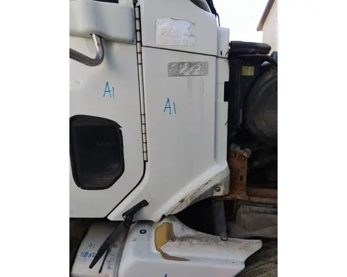 Cowl FREIGHTLINER COLUMBIA 112 LKQ Thompson Motors - Wykoff