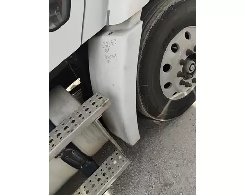 Fender Extension FREIGHTLINER COLUMBIA 112 Crj Heavy Trucks And Parts
