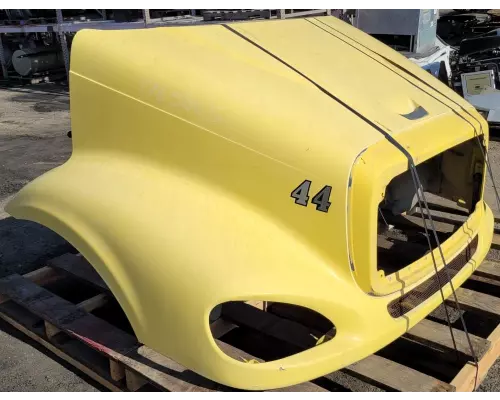 Freightliner Columbia 112 Hood