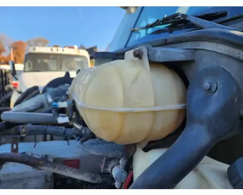 Freightliner Columbia 112 Radiator Overflow Bottle
