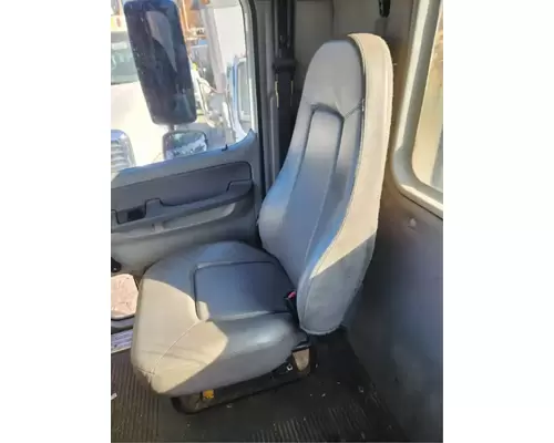 Freightliner Columbia 112 Seat, Front