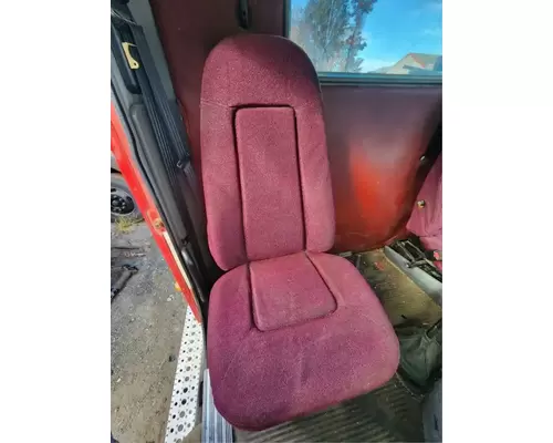 Freightliner Columbia 112 Seat, Front