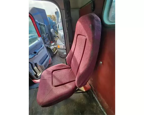 Freightliner Columbia 112 Seat, Front