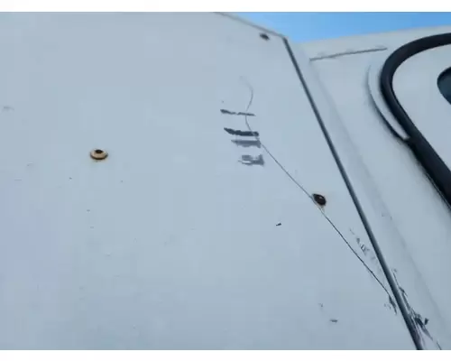 Freightliner Columbia 112 Side Fairing