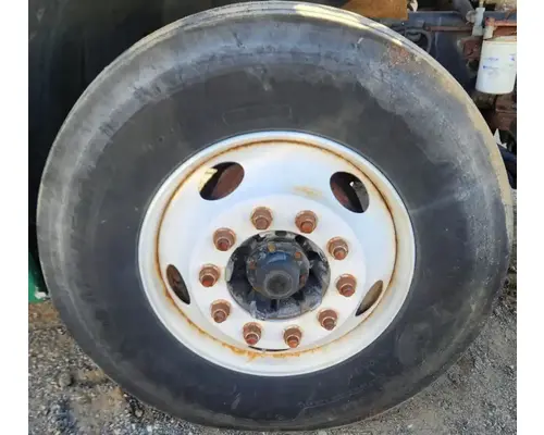 Spindle / Knuckle, Front Freightliner Columbia 112 Complete Recycling Group LLC