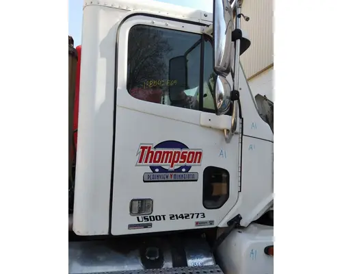Door Assembly, Front FREIGHTLINER COLUMBIA 120 2001-2011 LKQ Thompson Motors - Wykoff