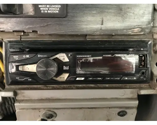 Radio Freightliner COLUMBIA 120 Vander Haags Inc Cb
