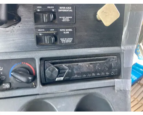 Radio Freightliner COLUMBIA 120 Vander Haags Inc KC