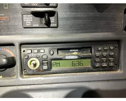 Radio Freightliner COLUMBIA 120 Vander Haags Inc Dm