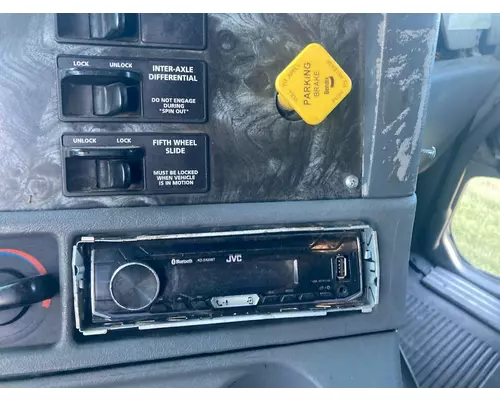 Radio Freightliner COLUMBIA 120 Vander Haags Inc Kc