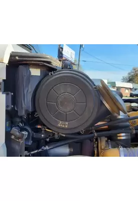 Freightliner Columbia 120 Air Cleaner