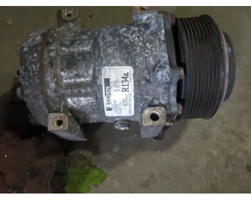 Air Conditioner Compressor FREIGHTLINER COLUMBIA 120 Valley Truck - Grand Rapids