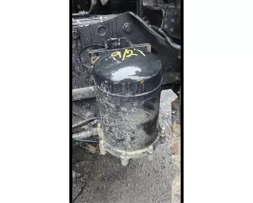 Freightliner Columbia 120 Air Drier