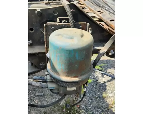 Freightliner Columbia 120 Air Drier