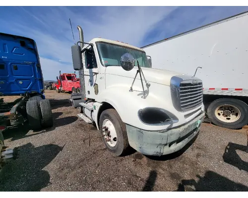 Cab FREIGHTLINER COLUMBIA 120 Crest Truck Parts