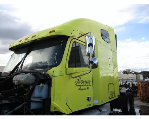 Cab FREIGHTLINER COLUMBIA 120 LKQ Heavy Truck - Tampa