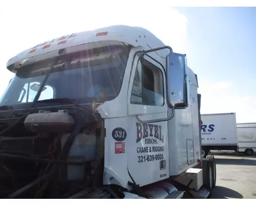 Cab FREIGHTLINER COLUMBIA 120 LKQ Heavy Truck - Tampa