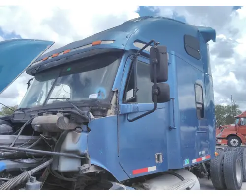 Cab FREIGHTLINER COLUMBIA 120 LKQ Heavy Truck - Tampa