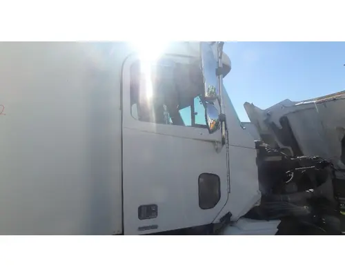 Cab FREIGHTLINER COLUMBIA 120 Sam's Riverside Truck Parts Inc