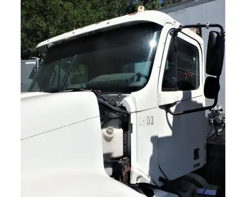 Cab FREIGHTLINER COLUMBIA 120 Sam's Riverside Truck Parts Inc