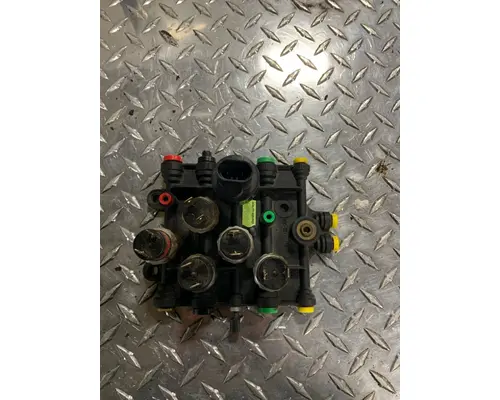 Dash / Console Switch FREIGHTLINER COLUMBIA 120 Valley Truck - Grand Rapids