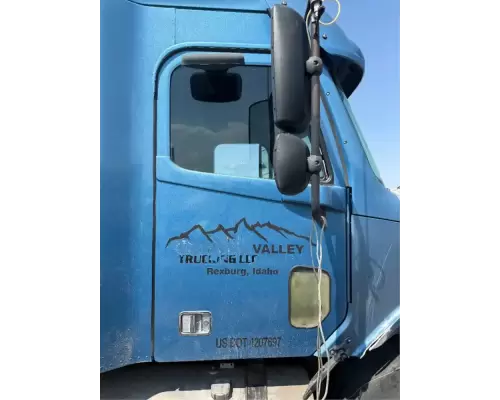 Freightliner Columbia 120 Door Assembly, Front