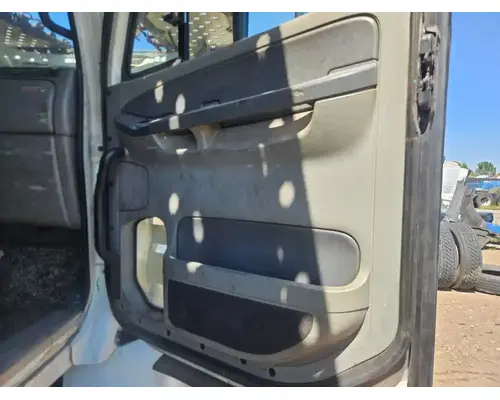 Freightliner Columbia 120 Door Assembly, Front