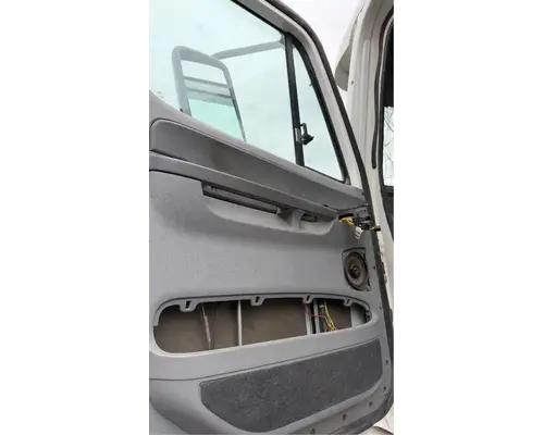 Freightliner Columbia 120 Door Assembly, Front