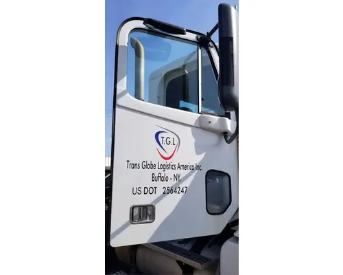 Door Assembly, Front Freightliner COLUMBIA 120 Casey's Truck Salvage World