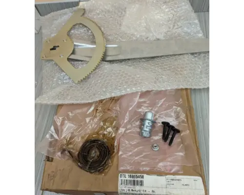 Door Window Regulator, Front FREIGHTLINER COLUMBIA 120 K &amp; R Truck Sales, Inc.
