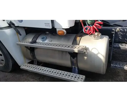 Freightliner Columbia 120 Fuel Tank