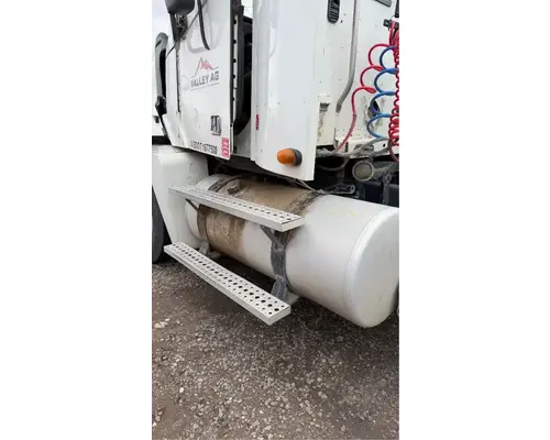 Freightliner Columbia 120 Fuel Tank