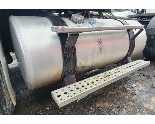 Freightliner Columbia 120 Fuel Tank