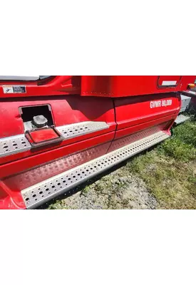 Freightliner Columbia 120 Fuel Tank