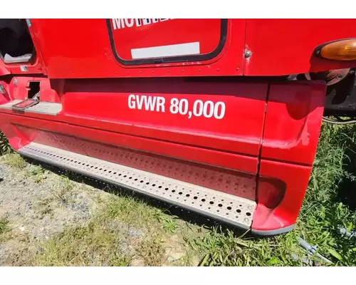 Freightliner Columbia 120 Fuel Tank