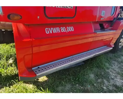 Freightliner Columbia 120 Fuel Tank
