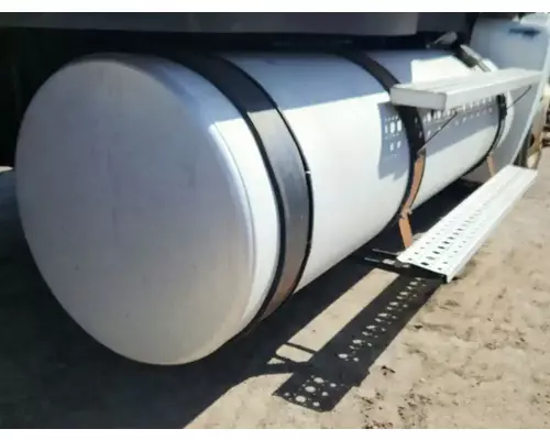 Freightliner Columbia 120 Fuel Tank