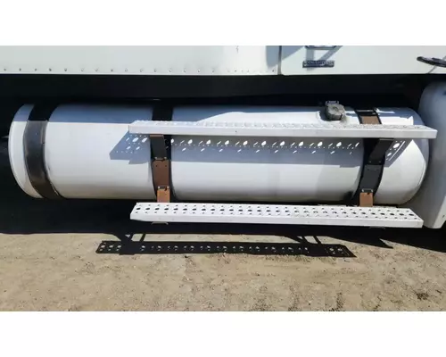 Freightliner Columbia 120 Fuel Tank