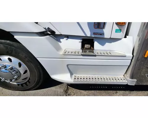 Freightliner Columbia 120 Fuel Tank