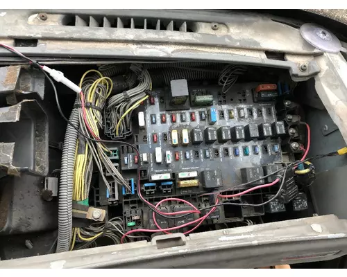 Fuse Box FREIGHTLINER COLUMBIA 120 Thomas Parts