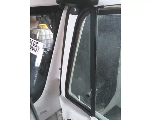 Door Vent Glass, Front FREIGHTLINER COLUMBIA 120 LKQ KC Truck Parts - Inland Empire
