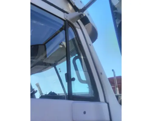 Door Vent Glass, Front FREIGHTLINER COLUMBIA 120 LKQ Evans Heavy Truck Parts