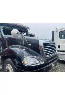 Freightliner Columbia 120 Grille