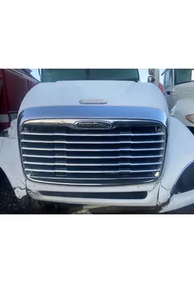Freightliner Columbia 120 Grille