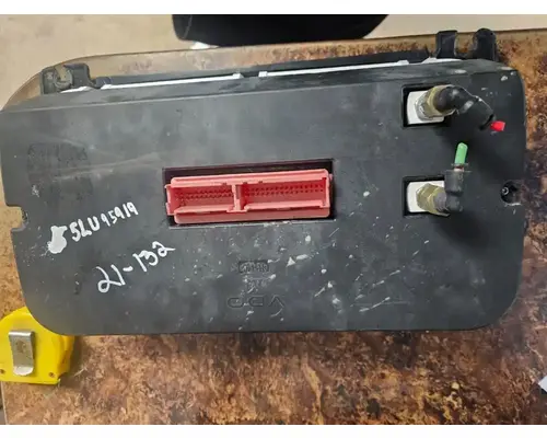 Freightliner Columbia 120 Instrument Cluster