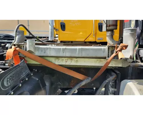 Freightliner Columbia 120 Intercooler