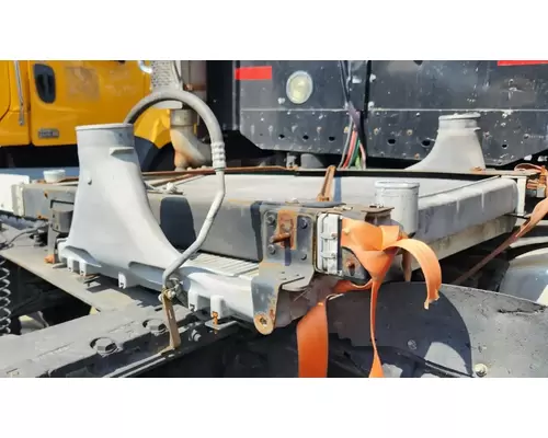 Freightliner Columbia 120 Intercooler