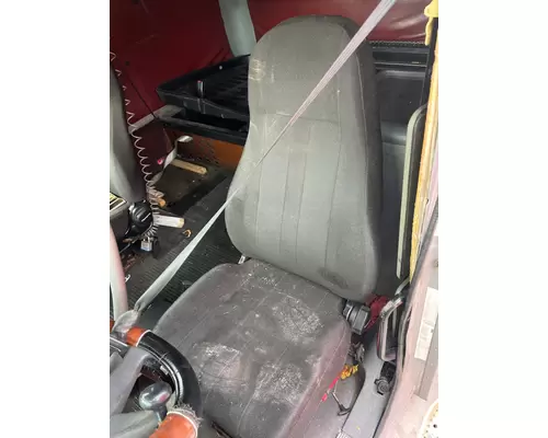 Freightliner Columbia 120 Seat, Front